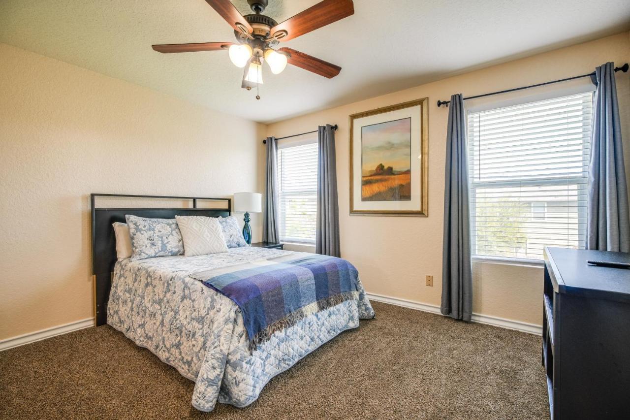 San Antonio Townhome About 2 Mi To Aquarium! Exterior photo
