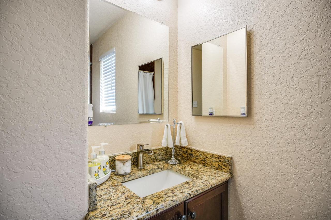 San Antonio Townhome About 2 Mi To Aquarium! Exterior photo